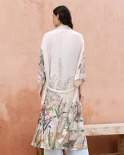 Carica l'immagine nel visualizzatore di Gallery, KIMONO WANDA IN VISCOSA GOFFRATA E RICAMO INGLESE