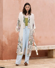 Carica l'immagine nel visualizzatore di Gallery, KIMONO WANDA IN VISCOSA GOFFRATA E RICAMO INGLESE