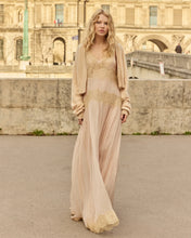 Carica l'immagine nel visualizzatore di Gallery, ABITO DOMENICA IN CHIFFON E INSERTI IN PIZZO