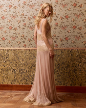 Carica l'immagine nel visualizzatore di Gallery, ABITO DOMENICA IN CHIFFON E INSERTI IN PIZZO