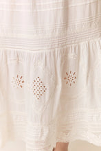 Carica l'immagine nel visualizzatore di Gallery, GONNA JINTA LACE
