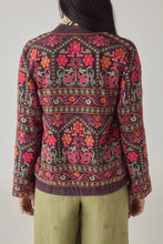 Carica l'immagine nel visualizzatore di Gallery, GIACCA GUS IN COTONE EFFETTO STONEWASH E RICAMI MULTICOLOR