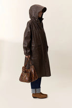 Carica l'immagine nel visualizzatore di Gallery, PONCHO VANNAH CHECK