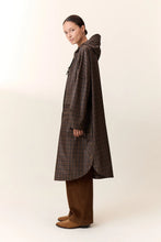 Carica l'immagine nel visualizzatore di Gallery, PONCHO VANNAH CHECK