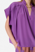 Carica l'immagine nel visualizzatore di Gallery, BLUSA CORY IN PURA SETA