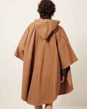 Carica l'immagine nel visualizzatore di Gallery, MANTELLA CASTELWICK