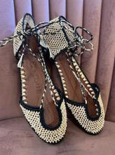 Carica l'immagine nel visualizzatore di Gallery, SANDALO NINA IN RAFFIA CROCHET