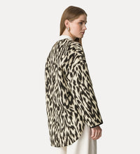 Carica l'immagine nel visualizzatore di Gallery, GIACCONE IN PANNO JACQUARD "MOIRE"