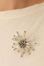 Carica l&#39;immagine nel visualizzatore di Gallery, SPILLA NANNY FLEUR UNIQUE
