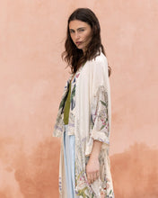 Carica l&#39;immagine nel visualizzatore di Gallery, KIMONO WANDA IN VISCOSA GOFFRATA E RICAMO INGLESE
