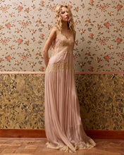 Carica l'immagine nel visualizzatore di Gallery, ABITO DOMENICA IN CHIFFON E INSERTI IN PIZZO
