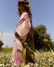 Carica l'immagine nel visualizzatore di Gallery, KIMONO PINA IN SETA LUREX CON STAMPA ACQUERELLO
