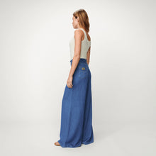 Carica l'immagine nel visualizzatore di Gallery, PANTALONI NEW MARLENE IN COTONE MISTO LINO EFFETTO DENIM

