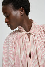 Carica l'immagine nel visualizzatore di Gallery, BLUSA WHEELA IN GARZA DI COTONE
