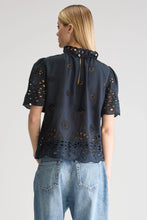 Carica l&#39;immagine nel visualizzatore di Gallery, BLUSA DARLENE
