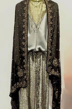 Carica l'immagine nel visualizzatore di Gallery, STOLA INDIANA VINTAGE IN CHIFFON RICAMATO
