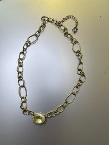 CATENA CORTA IN OTTONE E PIETRE SEMIPREZIOSE