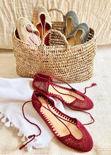 Carica l'immagine nel visualizzatore di Gallery, SANDALO NINA IN RAFFIA CROCHET
