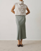 Carica l'immagine nel visualizzatore di Gallery, GONNA FEVER MIDI IN TWILL FLUIDO VERDE ACQUA
