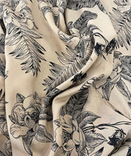 Carica l'immagine nel visualizzatore di Gallery, CAMICIE IN CHIFFON DI VISCOSA STAMPATE IN TRE VARIANTI

