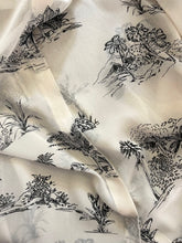 Carica l'immagine nel visualizzatore di Gallery, CAMICIE IN CHIFFON DI VISCOSA STAMPATE IN TRE VARIANTI
