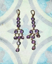 Carica l&#39;immagine nel visualizzatore di Gallery, ORECCHINI LUNGHI CON PIETRE PREZIOSE
