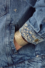 Carica l'immagine nel visualizzatore di Gallery, GIACCA LORETTA IN DENIM RICAMATO
