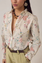 Carica l'immagine nel visualizzatore di Gallery, CAMICIA NARCISO IN COTONE STAMPA BOTANICA
