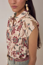 Carica l'immagine nel visualizzatore di Gallery, CAMICIA BIANCA SENZA MANICHE IN VISCOSA STAMPATA
