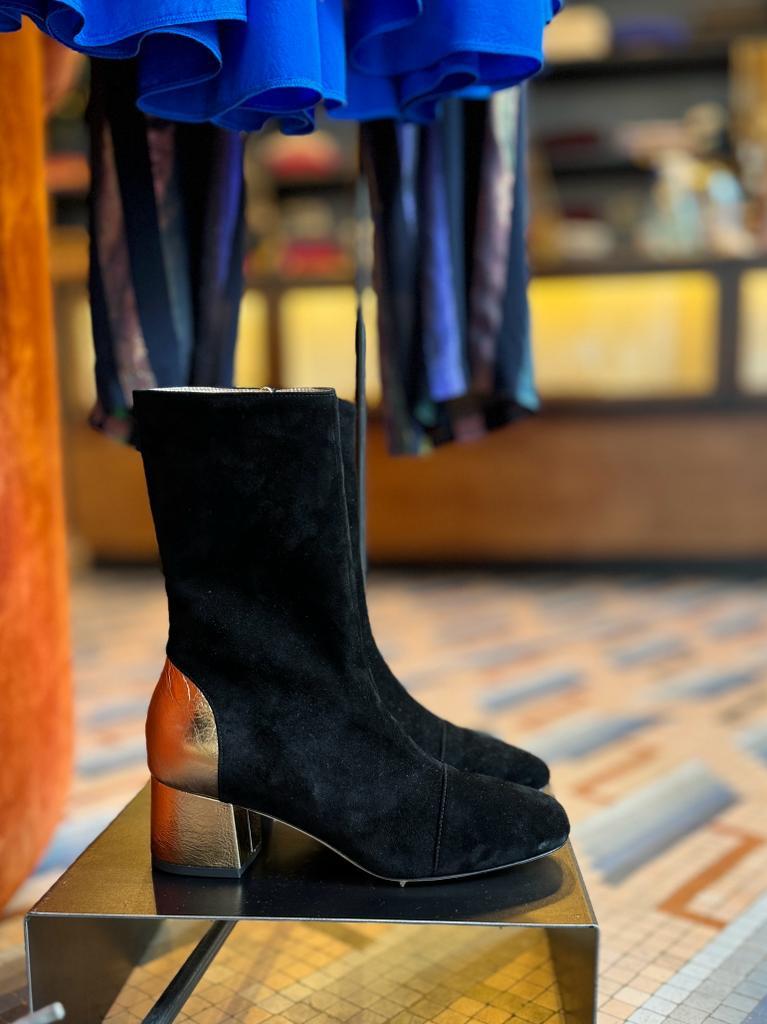 STIVALETTO YETI IN VITELLO NERO E LAMINA ORO
