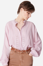 Carica l&#39;immagine nel visualizzatore di Gallery, CAMICIA COCO CON INTARSI IN PIZZO
