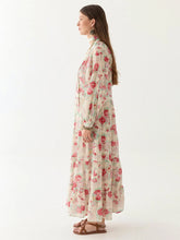 Carica l&#39;immagine nel visualizzatore di Gallery, ABITO AGUSTINA IN VOILE DI COTONE STAMPA CANDY ROSES
