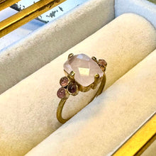 Carica l&#39;immagine nel visualizzatore di Gallery, ANELLO CON QUARZO ROSA E TORMALINE
