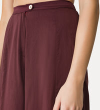 Carica l&#39;immagine nel visualizzatore di Gallery, PANTALONI FLARED IN VOILE COTONE E SETA
